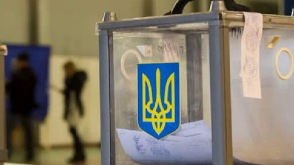 Рекордное количество проголосовавших в Павлограде - 52,5% на 15-00