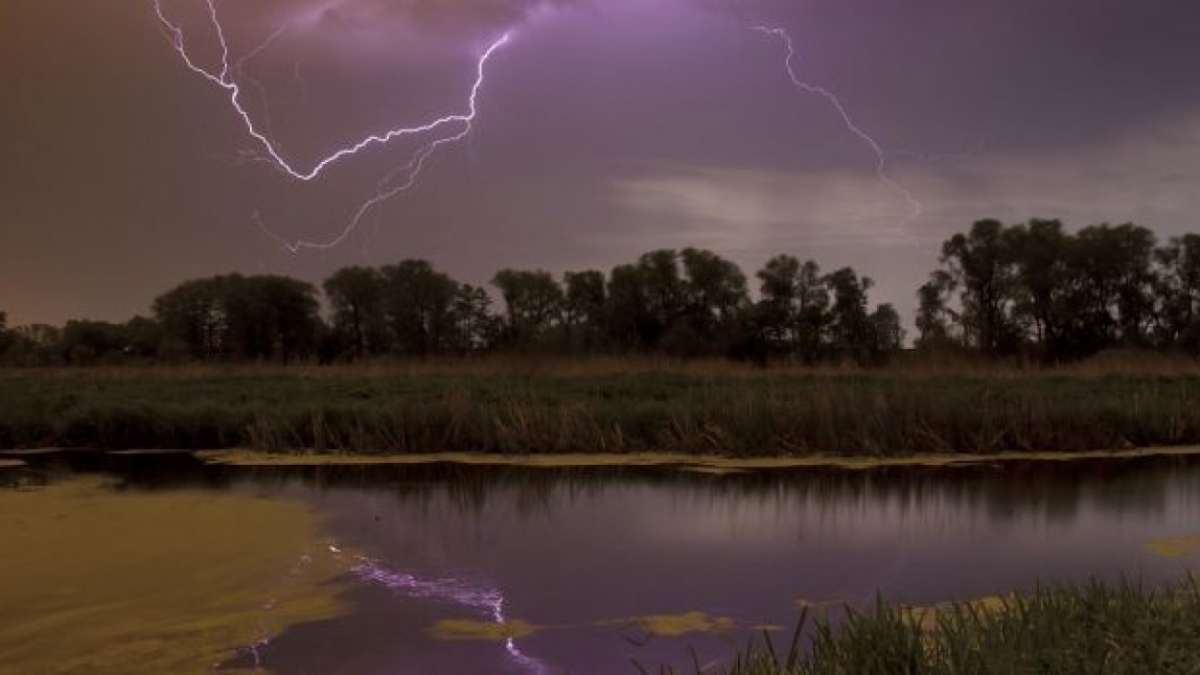 Украину накроют грозы и дожди