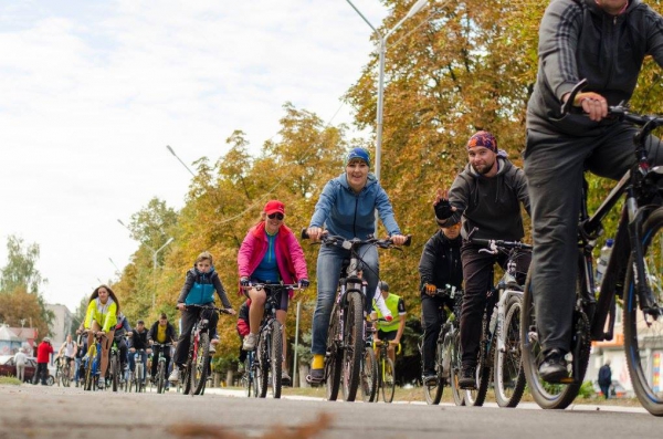 Велопробег со знаменитостями состоялся в Павлограде