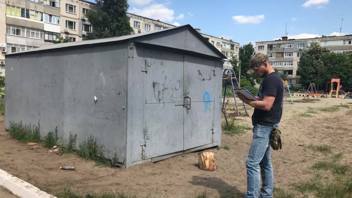 Павлограде начали бороться с незаконными гаражами