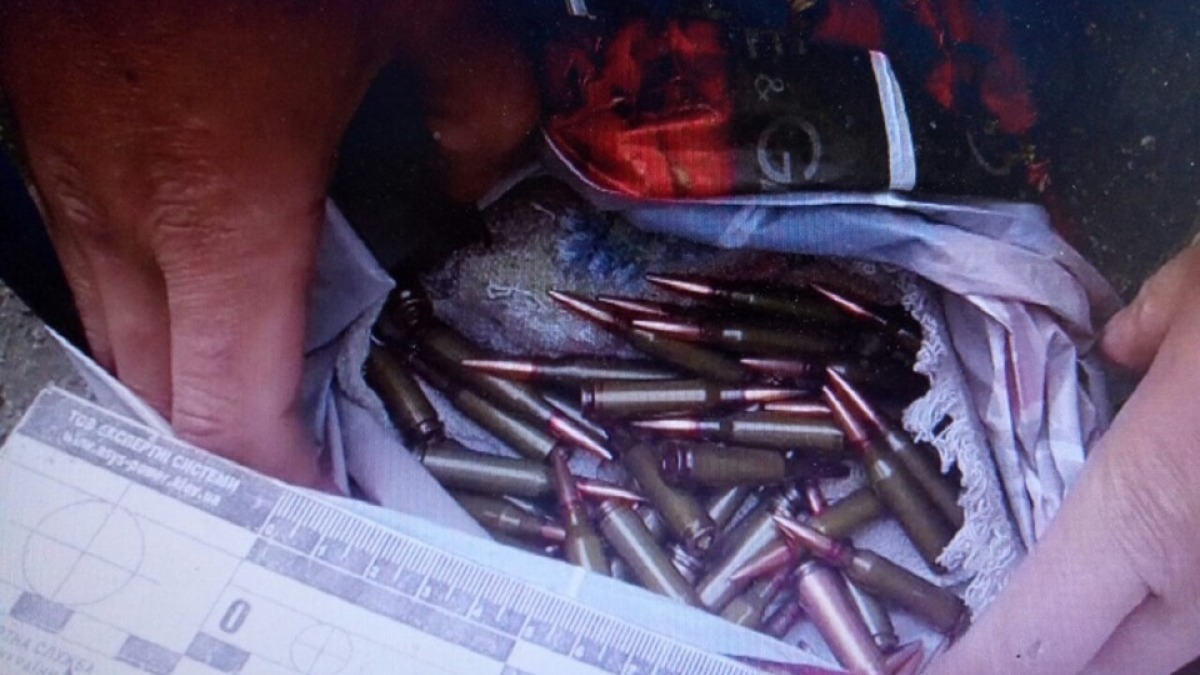 В Першотравенске полицейские изъяли патроны к автомату Калашникова