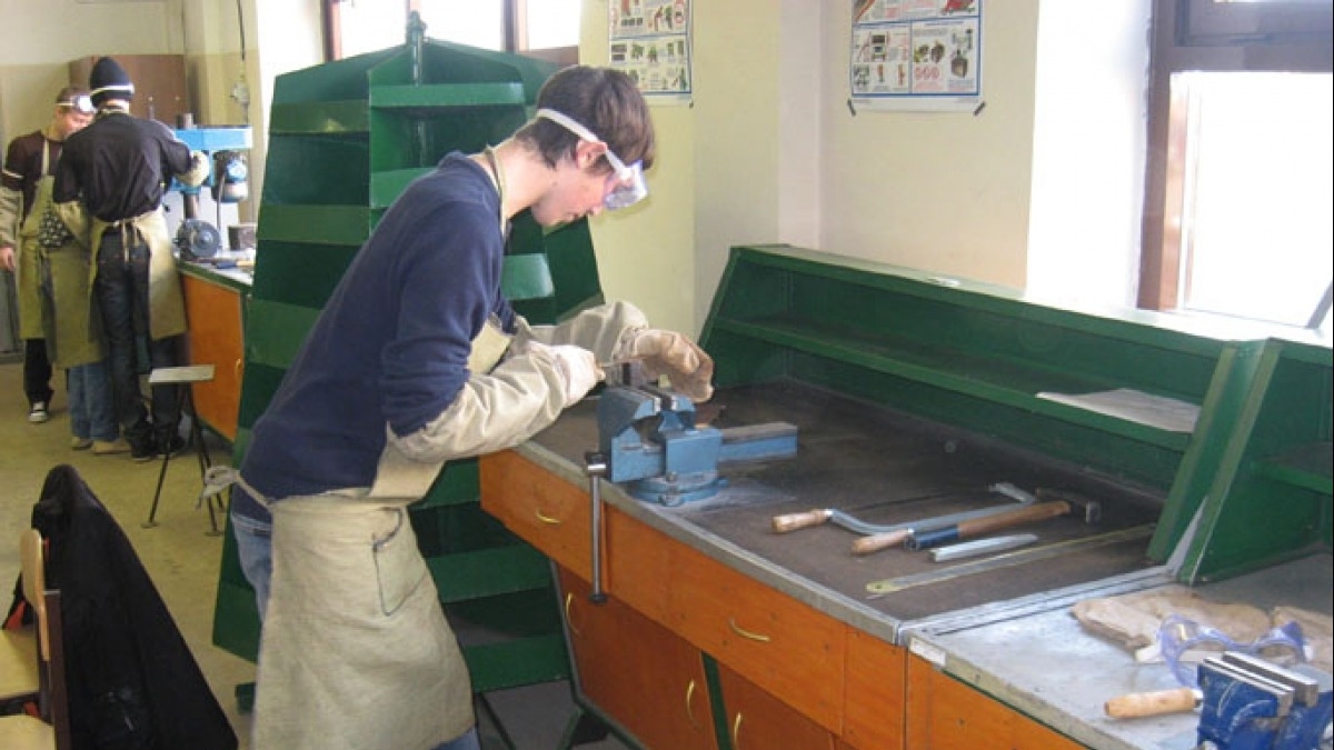 В Украине появится система мониторинга трудоустройства выпускников профтех и вузов