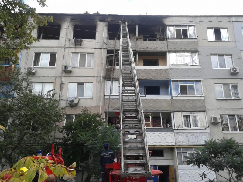 Взорвавший дом мужчина перед этим нанес своей жене около 70 ножевых ранений