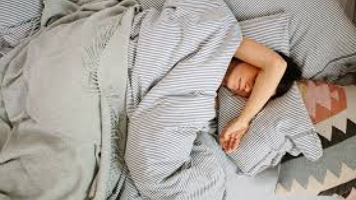 Компенсирует ли сон на выходных недосыпание в течение недели - МОЗ