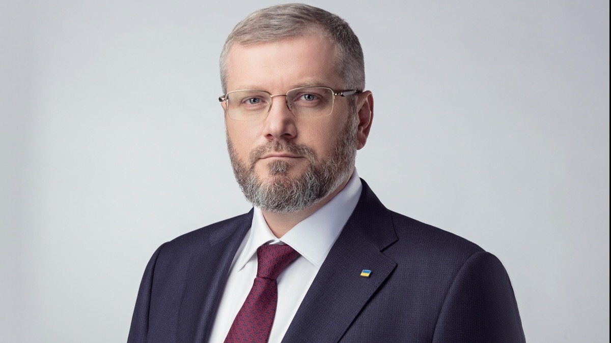 Вилкул призвал расследовать деятельность Вятровича и закрыть Институт нацпамяти