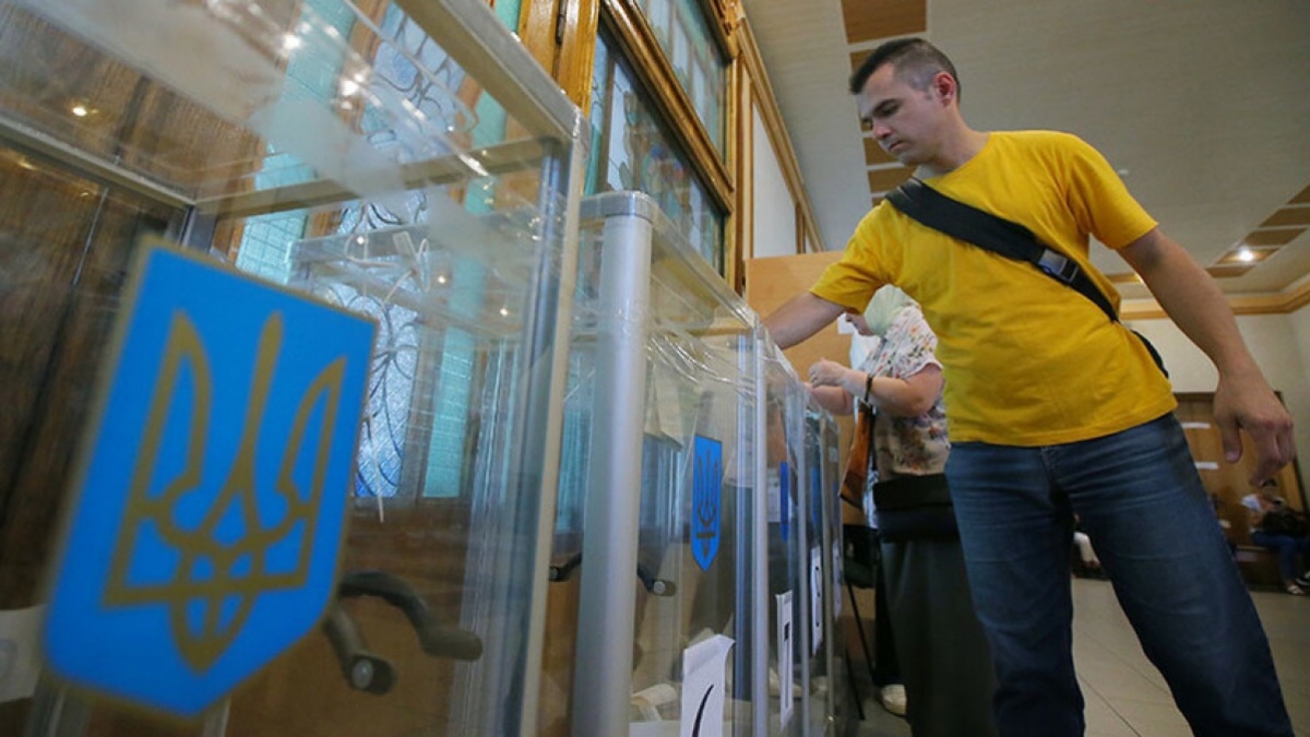 В 36-м округе на 16:00 явка составила 41,13%