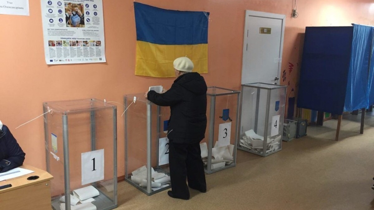 Первые данные экзит-полов