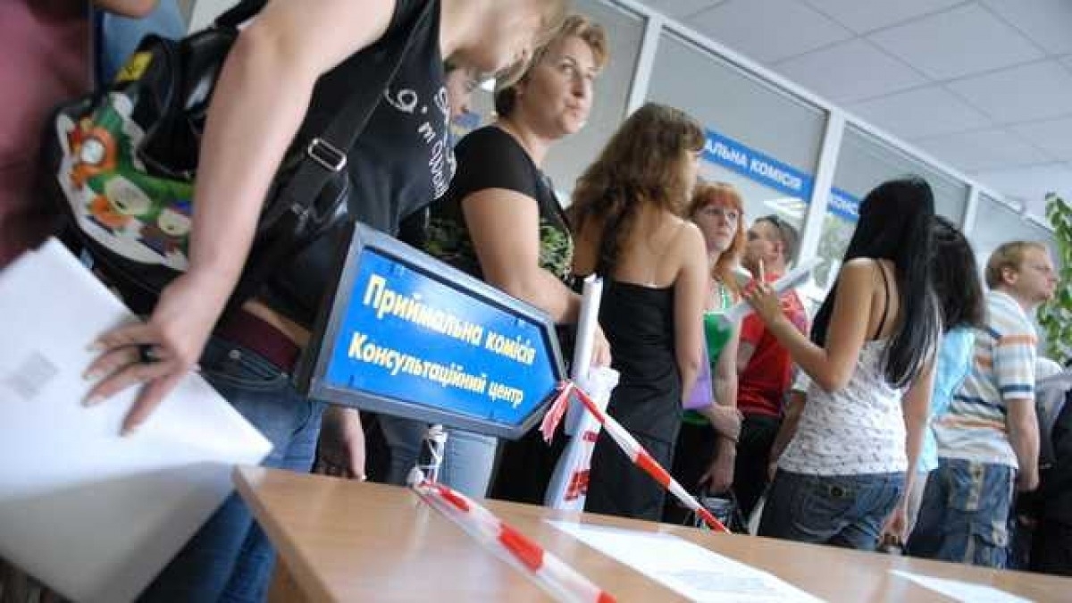 ТОП-10 специальностей с наибольшими проходными баллами 2019