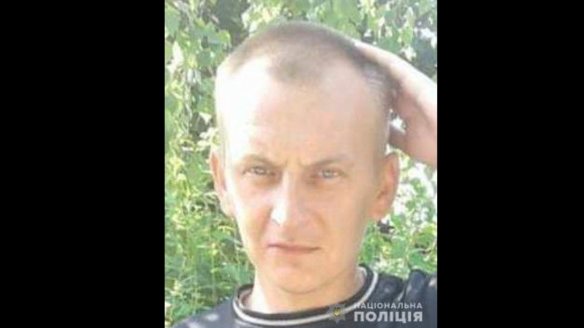 В Павлограде ищут мужчину с татуировкой кобры