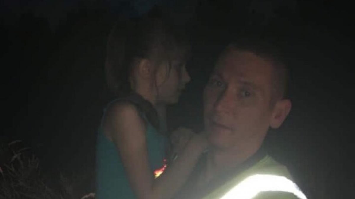 Пропавшую 9-летнюю Алису Мурзину нашли возле гаражей в районе Медучилища живой и невредимой