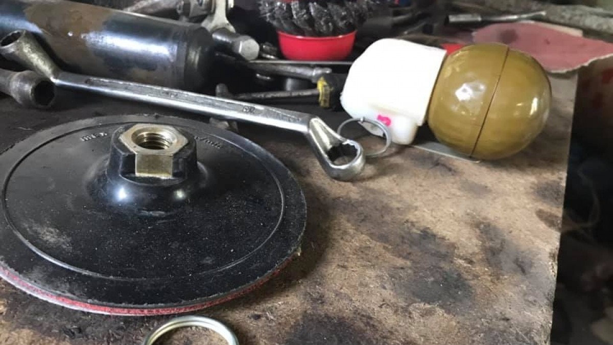 В Павлограде в гараже нашли гранату и пустые тубусы от РПГ-22