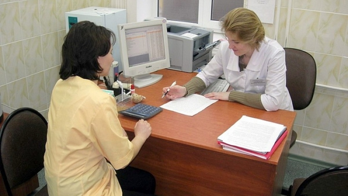 В Украине хотят отменить медицинские справки