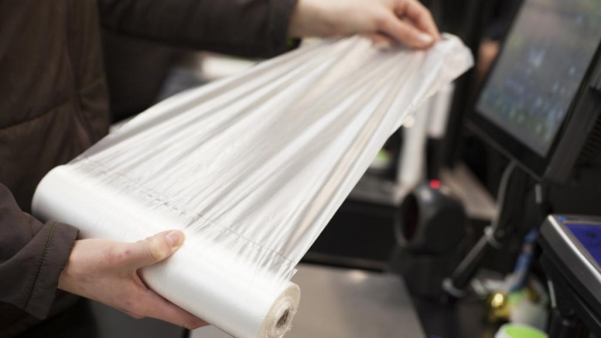 В Украине запретят использовать пластиковые пакеты - законопроект