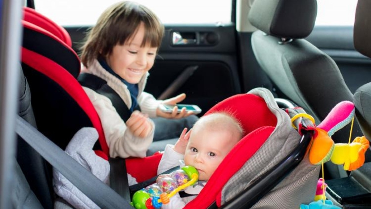 В Украине вводят штраф за перевозку детей не в автокресле