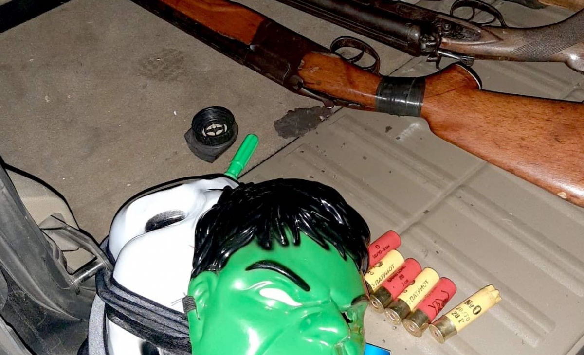 У жителя Першотравенска во время обыска изъяли три охотничьих ружья и 6 патронов