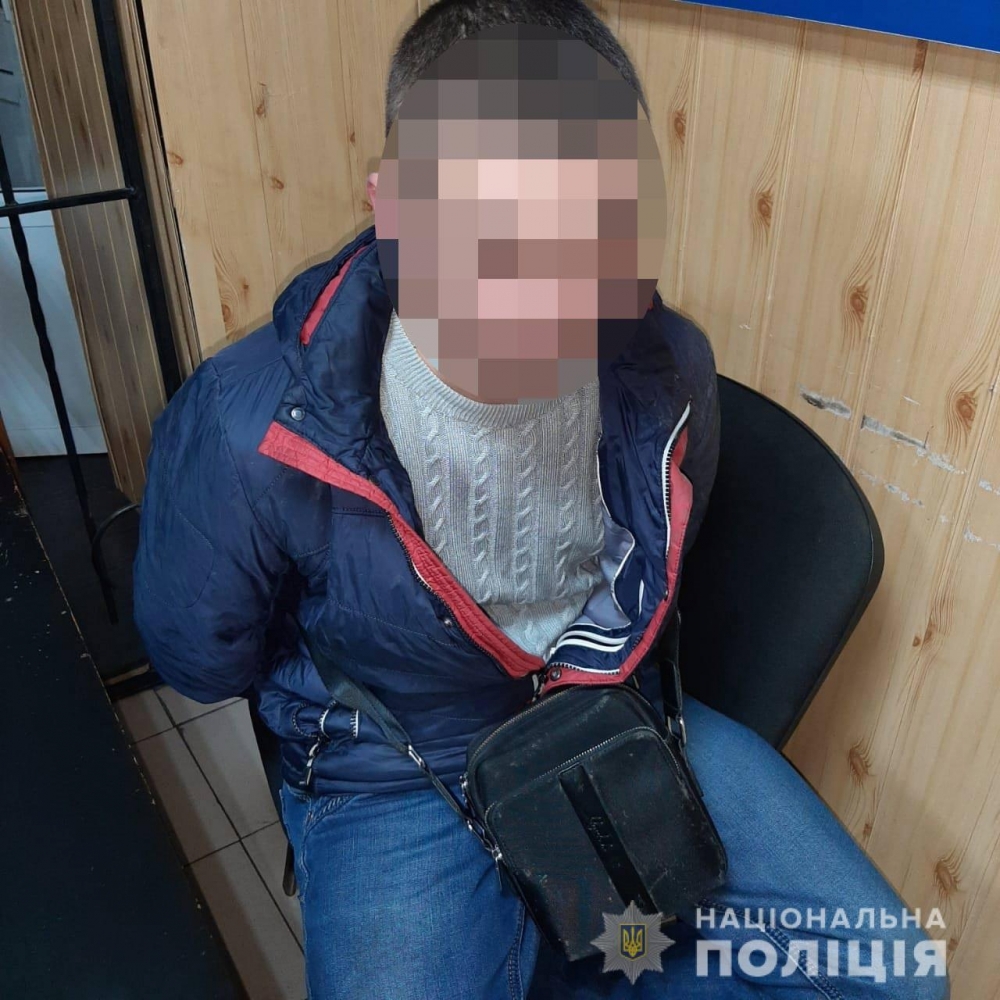 В Першотравенске водитель напал на полицейского