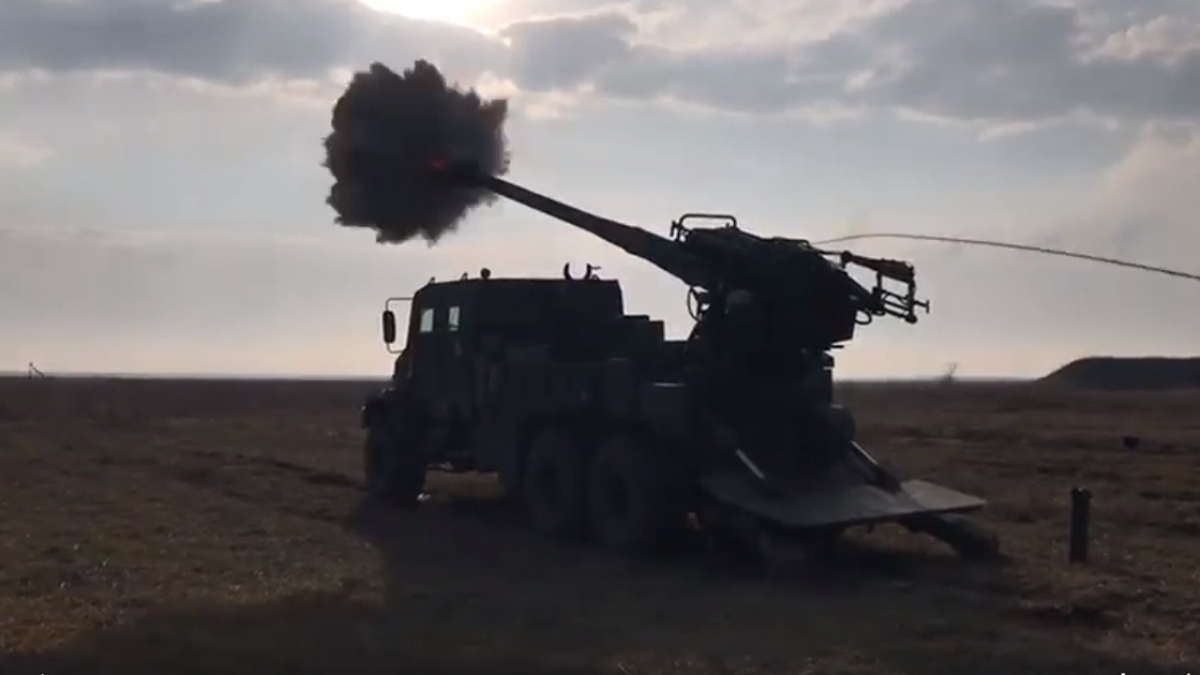 На павлоградском полигоне испытали новую гаубицу