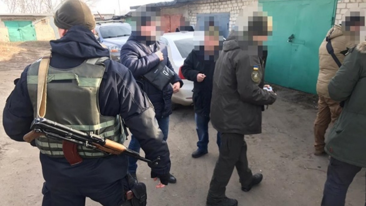 В Павлограде двух военных задержали за сбыт наркотиков