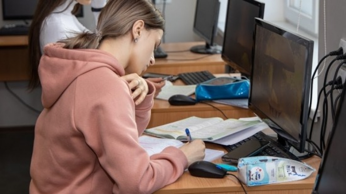 Более 19 тысяч абитуриентов области зарегистрировались на пробное ВНО-2020