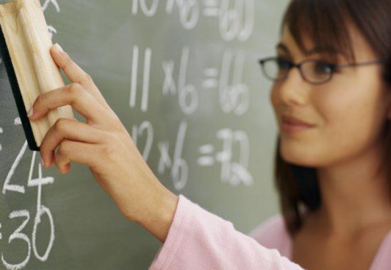 Педагогическую премию в Павлограде получили 19 учителей