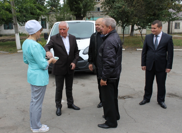 На покупку нового автомобиля для больницы в Павлограде потратили около 700 тыс. грн.