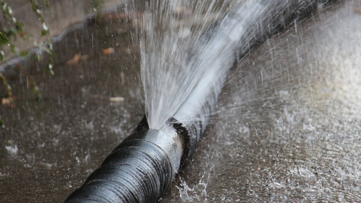 В нескольких домах Терновки отключили воду