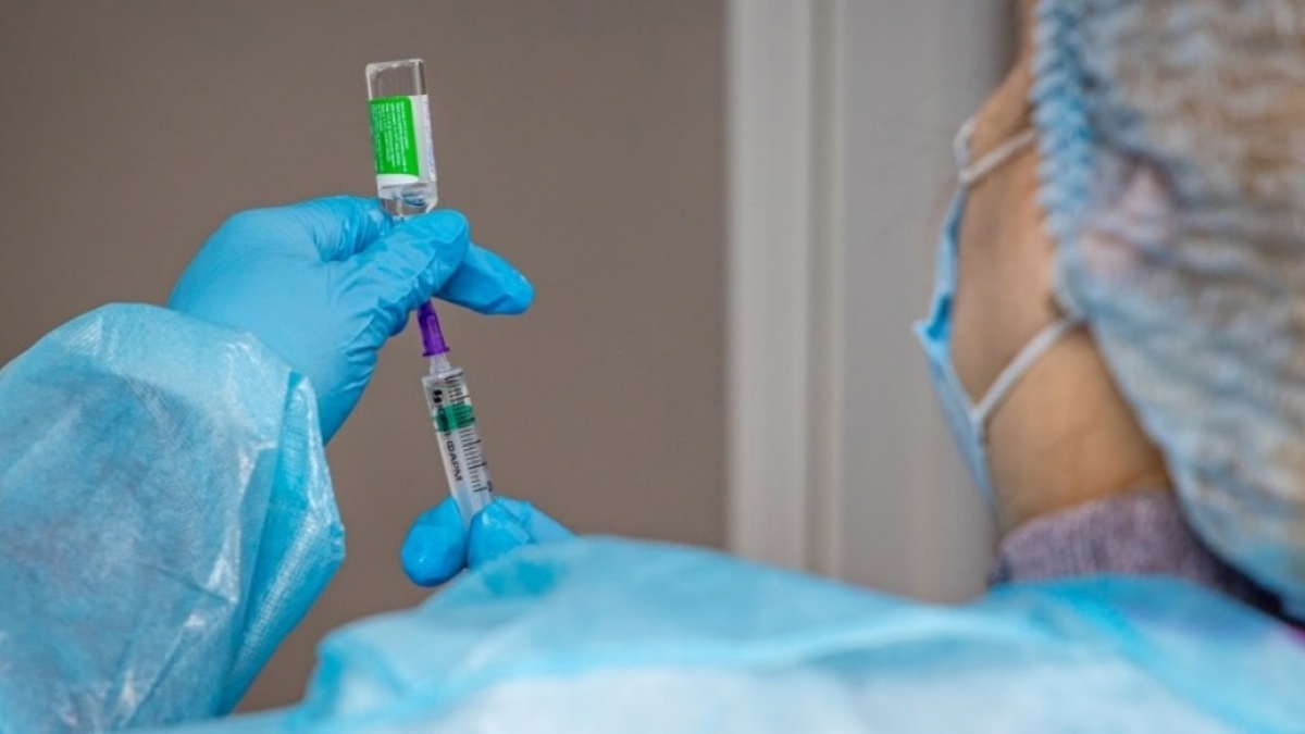 Участники боевых действий и известные люди могут претендовать на остатки доз вакцины против COVID-19