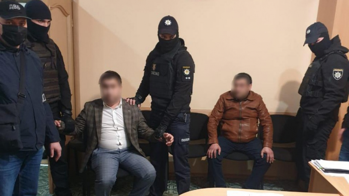 В Павлограде задержали двух граждан России за подкуп должностного лица полиции