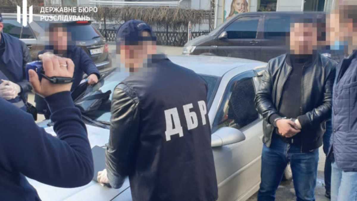 В Павлограде двое полицейских занимались наркоторговлей — СБУ