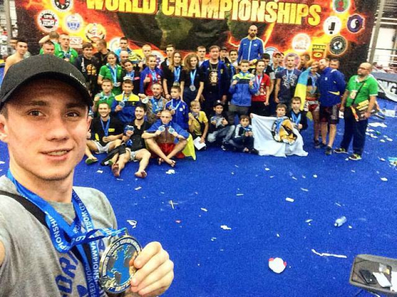 Спортсмен из Першотравенска стал чемпионом мира по кикбоксингу в категории до 81 кг