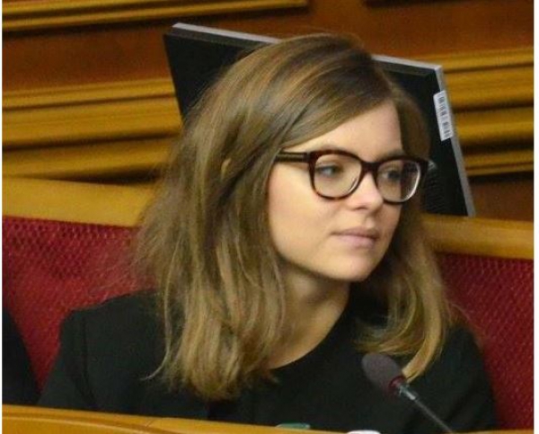 Новым замом министра МВД Авакова стала 24-летняя девушка