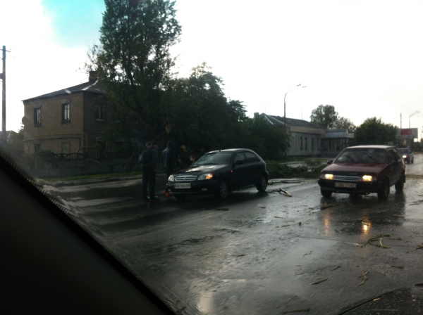 Непогода в Павлограде. Первые пострадавшие