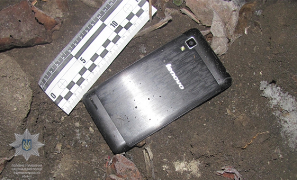 Грабитель срывал сумки с женщин