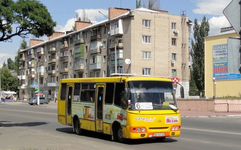 Маршрутки по 6 гривен. Жители города собираются перекрывать трассу