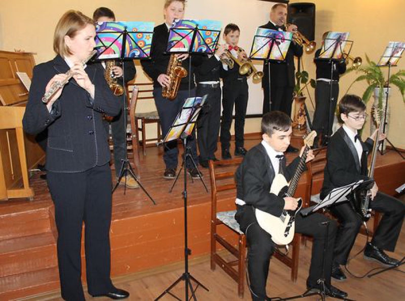 Павлоградская музыкальная школа презентовала уникальный проект обучения 