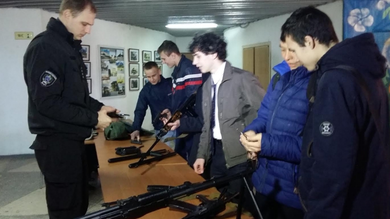 В Павлограде полицейские агитировали абитуриентов к поступлению в ВУЗ