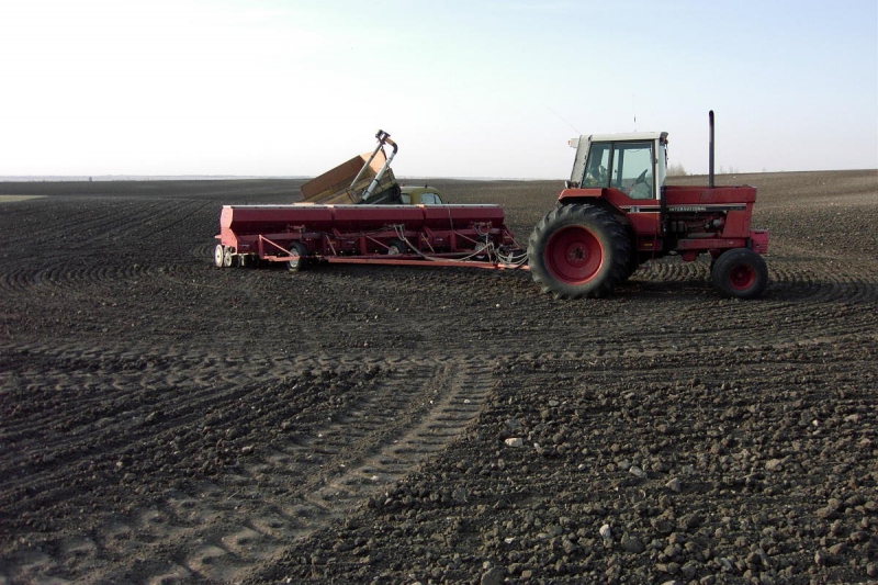 Аграрии Днепропетровщины завершают подготовку к весенне-полевым работам