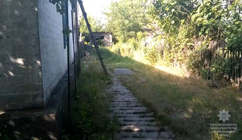 В Богдановке грабитель порезал ножом местного депутата 