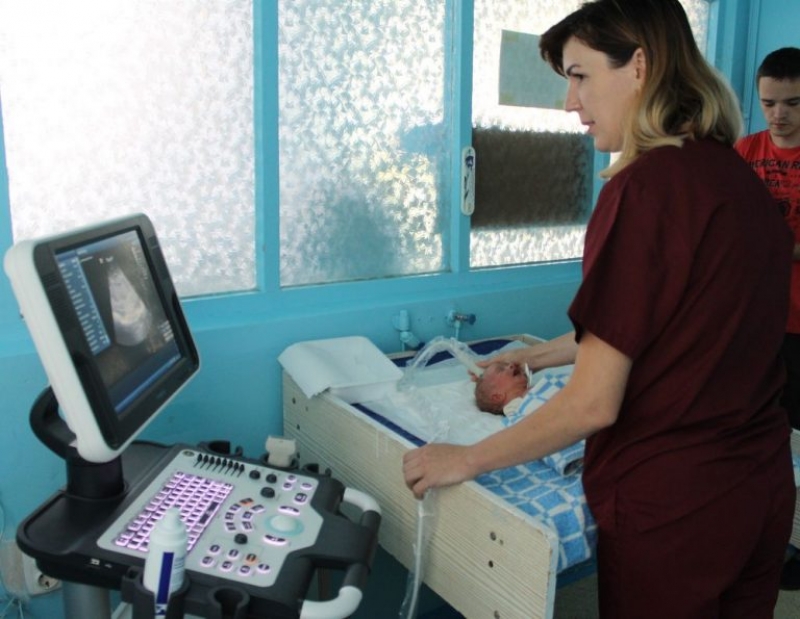 В Павлоградский роддом купили новую диагностическую систему 