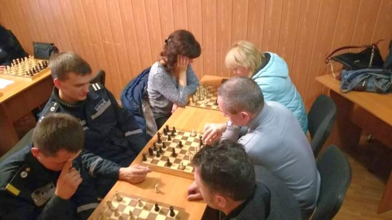 Спасатели Павлограда победили в соревнованиях по шахматам