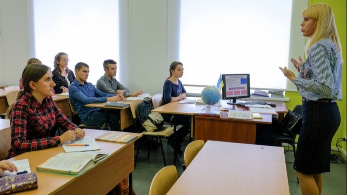 Основную сессию ВНО-2018 откроют тесты по математике