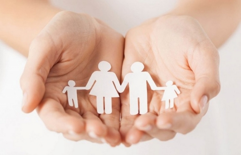 Супругов Павлоградщины приглашают стать патронажной семьей