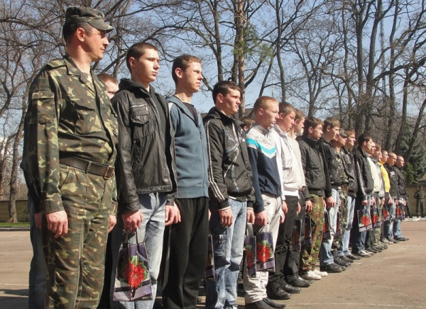 На Днепропетровщине призвали 1800 срочников, из них – 178 жителей Западного Донбасса