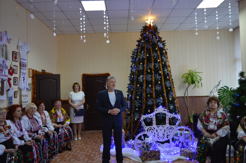 На Западном Донбассе провели мероприятия к Новому году