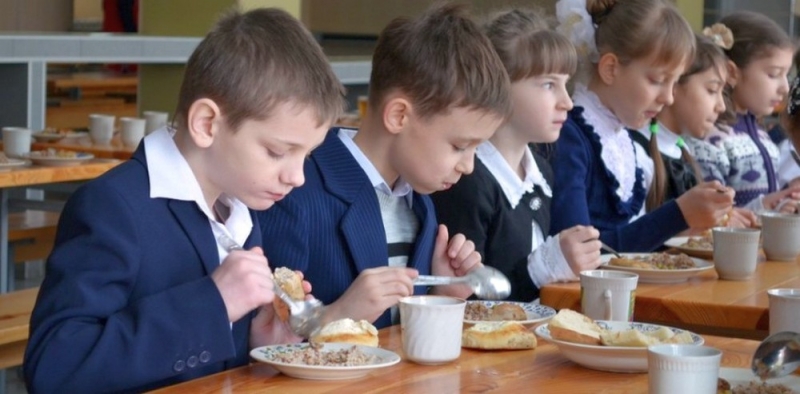 С 1 февраля в школах и детсадах Першотравенска подорожало питание