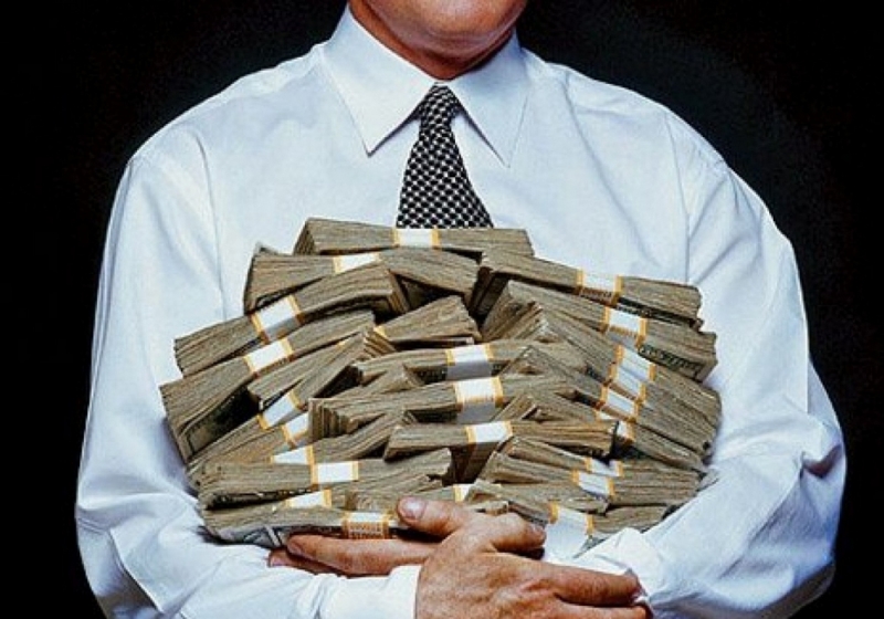 Правительство сделало невозможным начисление чрезмерных премий чиновникам