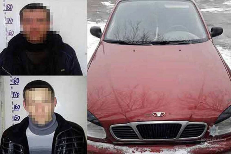 Полицейские Павлограда поймали ворюжек и обнаружили метамфетамин (ФОТО)