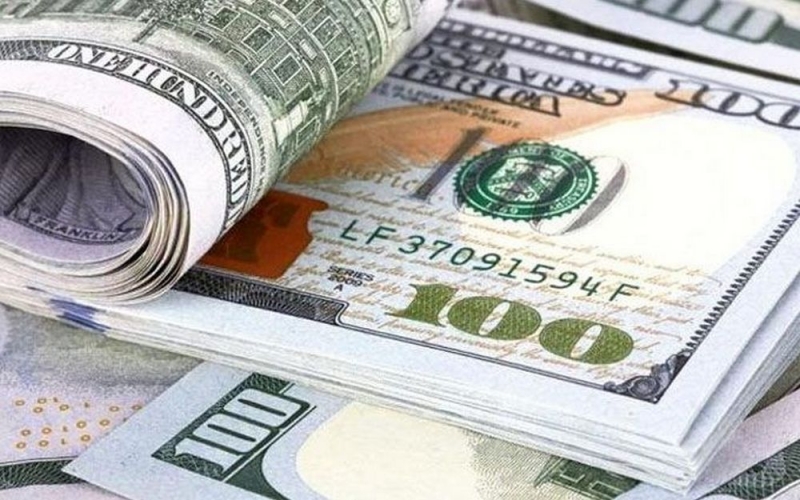 НБУ на 21 февраля ослабил курс гривны до 27,07, а евро снова дешевеет