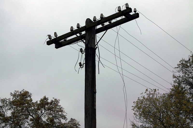 Из-за непогоды на Павлоградщине произошел обрыв линии электропередачи