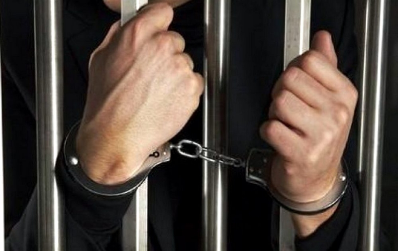 Избил женщину и украл вещи: молодчик из Першотравенска оказался за решеткой